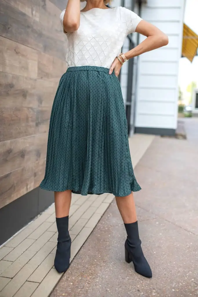 Skirt Outfits With Sweater  Inspired Beauty