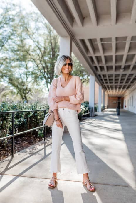 6 Ways to Style White Pants for Work - Loverly Grey