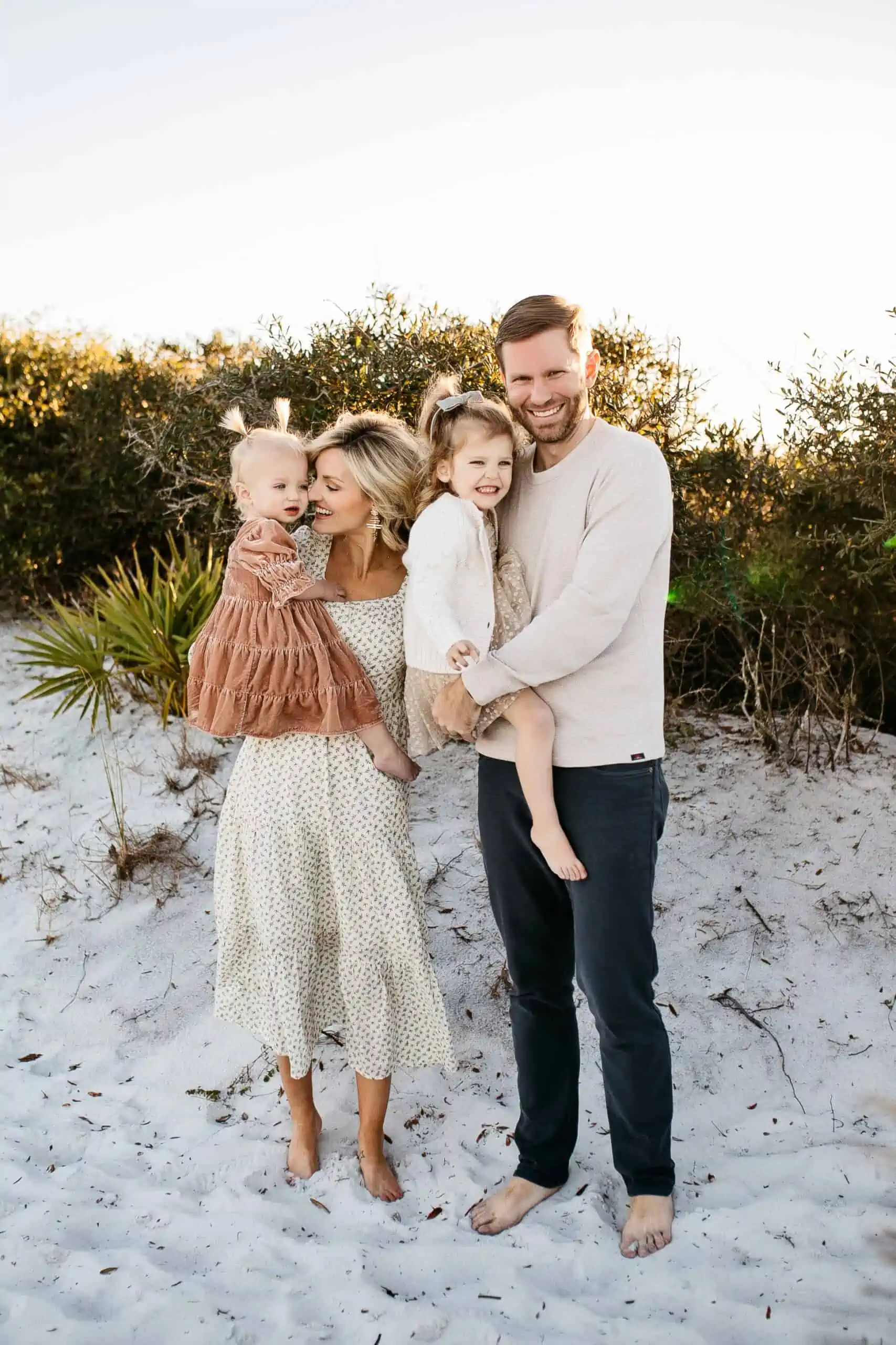 Outfits for 2025 family photoshoot