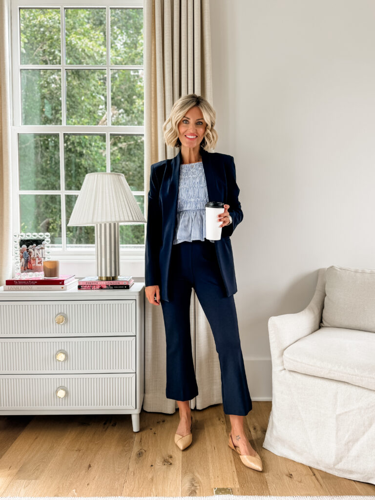 20+ Teacher Outfit Ideas
